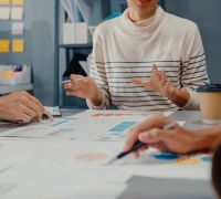 la commission au travail